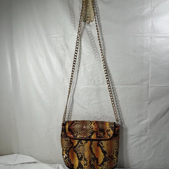 Scene snakeskin snake head crossbody purse - Picture 15 of 16
